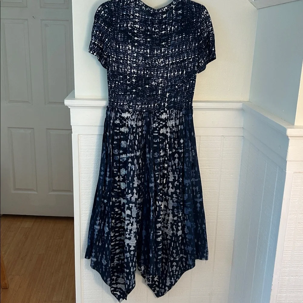 Donna Karan excellent size